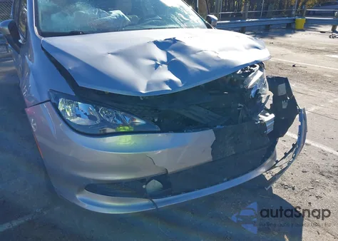 2021 Chrysler Voyager Lxi из США, поврежденный, VIN 2C4RC1DG5MR520573